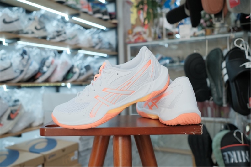 Giày Pickleball Cầu Lông Asics Gel Rocket 12 Orange 1072A119-100 Giày Pickleball Cầu Lông Asics Gel Rocket 12 Orange 1072A119-100