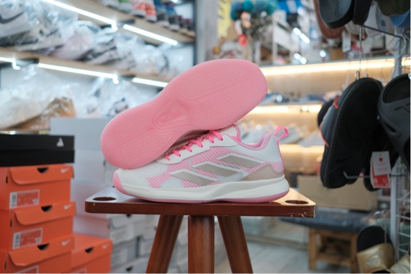 Giày Pickleball Tennis Adidas AvaFlash Pink JP9741 Giày Pickleball Tennis Adidas AvaFlash Pink JP9741