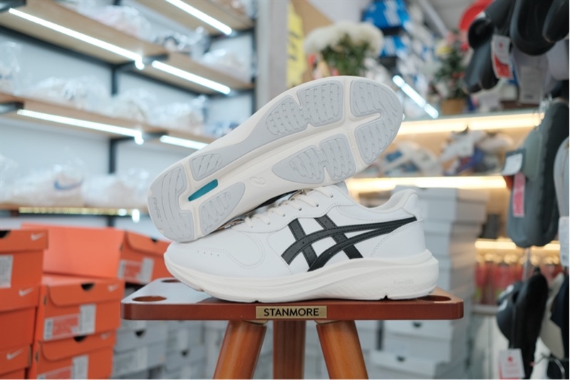 Giày thể thao Asics Gel Fun Walker White Black 1291A065