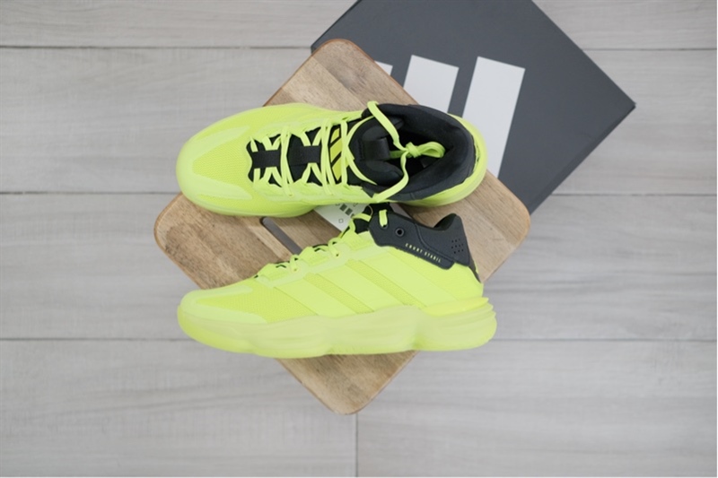 Giày thể thao Indoor Adidas Courtstabil Neon JP7271