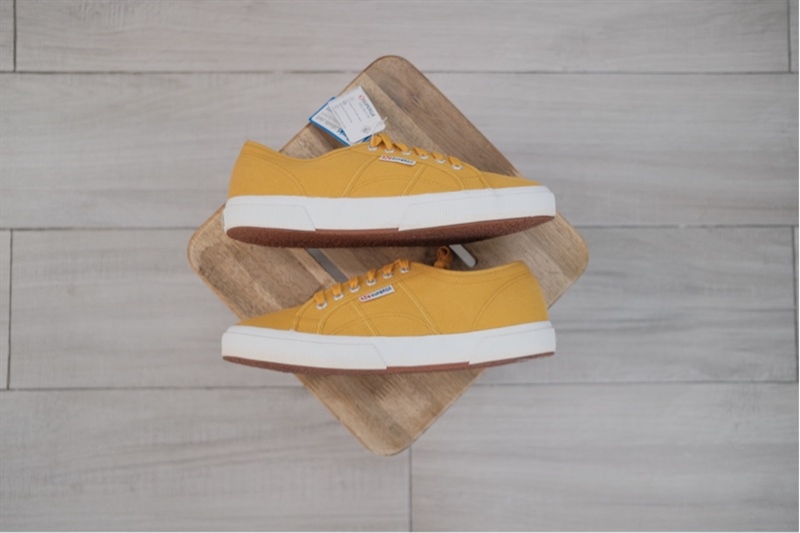 Giày chính hãng Superga Yellow