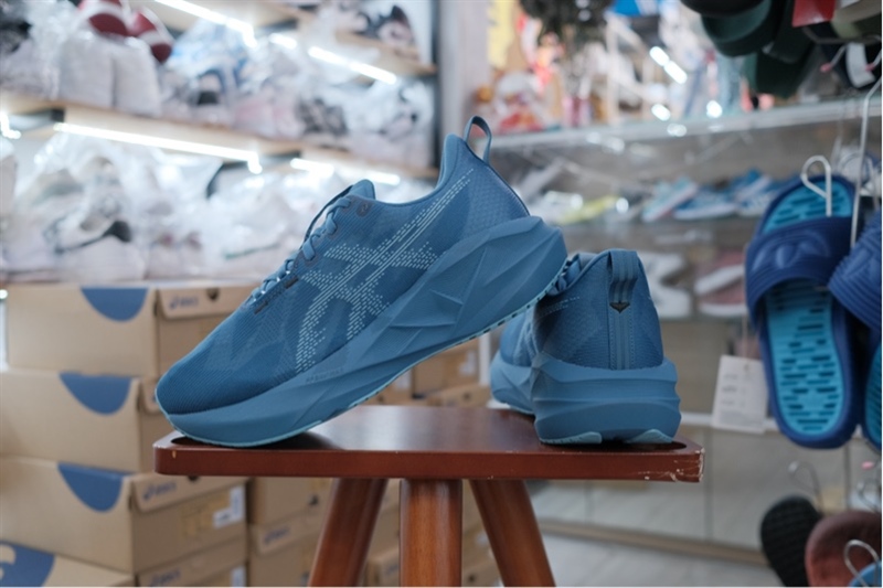 Giày chạy bộ Asics Novablast 5 Winter Sea 1011B974-405