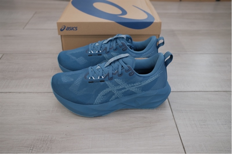 Giày chạy bộ Asics Novablast 5 Winter Sea 1011B974-405