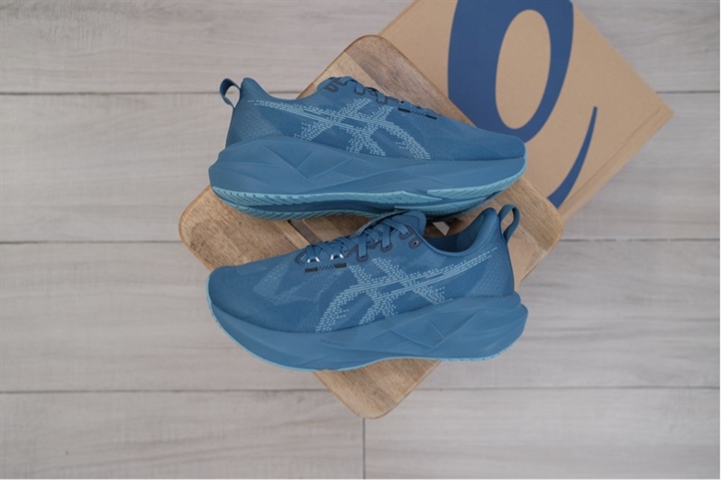 Giày chạy bộ Asics Novablast 5 Winter Sea 1011B974-405 - 43