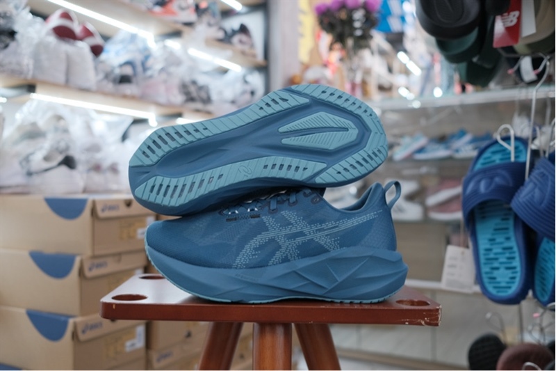 Giày chạy bộ Asics Novablast 5 Winter Sea 1011B974-405