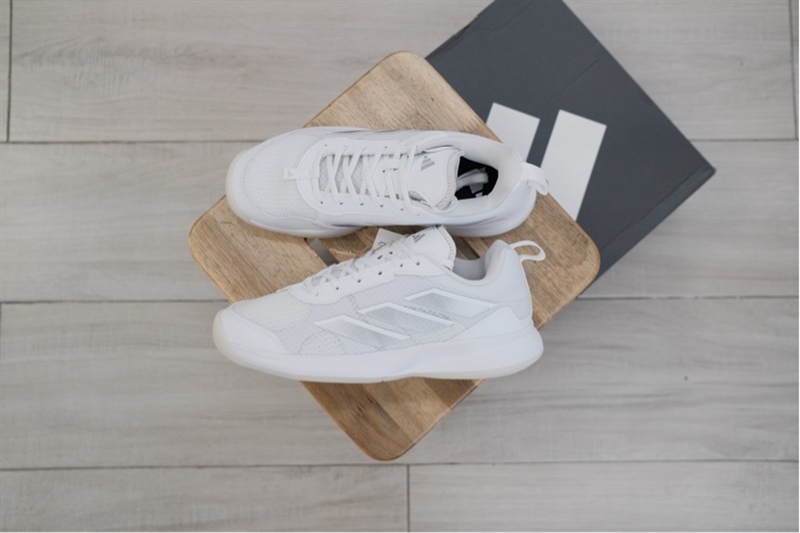 Giày Pickleball Tennis Adidas Avaflash White IG9540