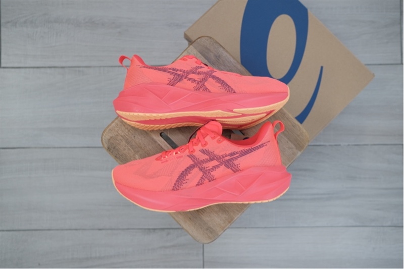 Giày Chạy Bộ Asics Novablast 5 Flash Red 1011B974-600