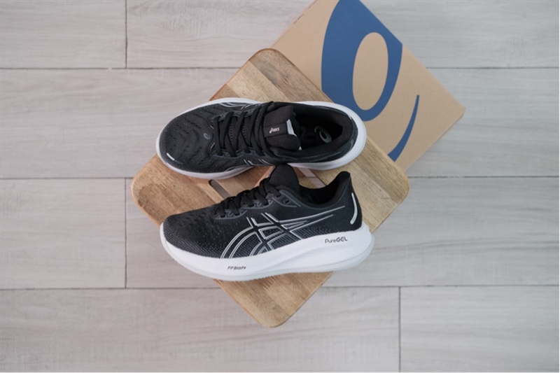 Giày chạy bộ Asics Gel Cumulus 26 Black 1012B600-002