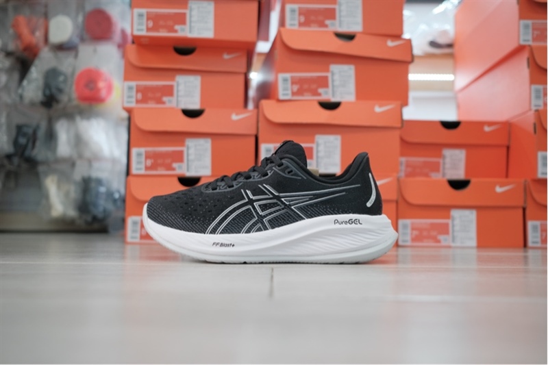 Giày chạy bộ Asics Gel Cumulus 26 Black 1012B600-002