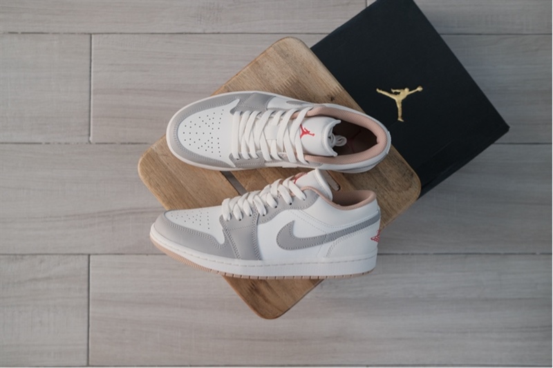 Giày Nike Air Jordan 1 Low Sail Grey Red 553558-169 Giày Nike Air Jordan 1 Low Sail Grey Red 553558-169