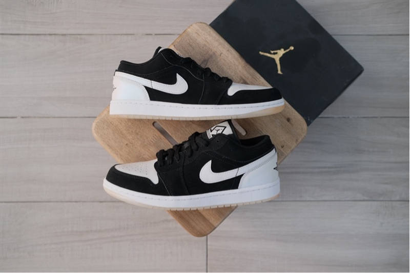 Giày Nike Air Jordan 1 Low SE Diamond DH6931-001 - 42