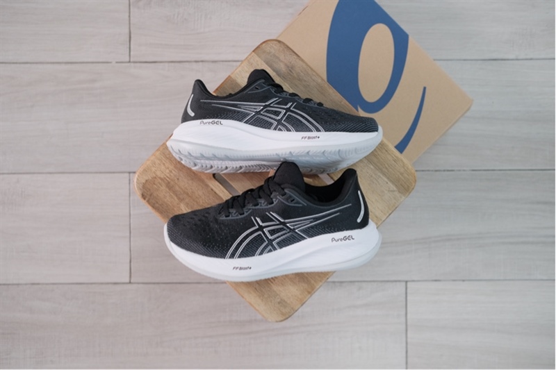 Giày chạy bộ Asics Gel Cumulus 26 Black 1012B600-002
