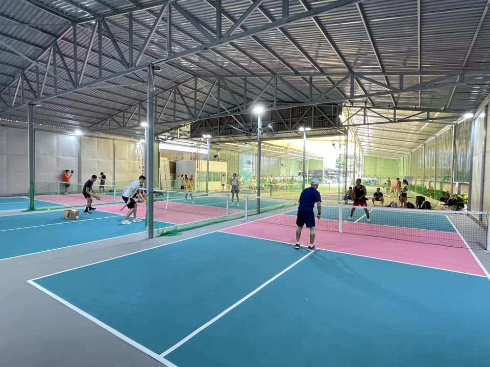 Top 10 Sân Pickleball Quận 7 Giá Rẻ, Đẹp Nhất (Cập Nhật 2026) 7 san pickleball dao tri 1 1727483