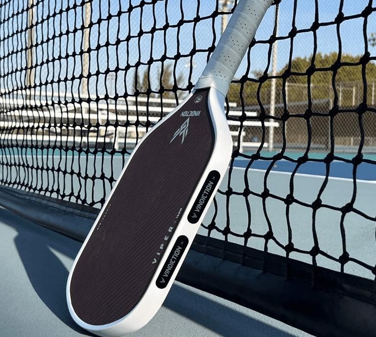 cach quan can vot pickleball chuan 100 giup chong truot tuyet doi 5
