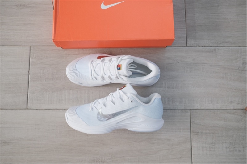 Giày Pickleball Tennis Nike Zoom Vapor 12 White IR8316-401 Giày Pickleball Tennis Nike Zoom Vapor 12 White IR8316-401