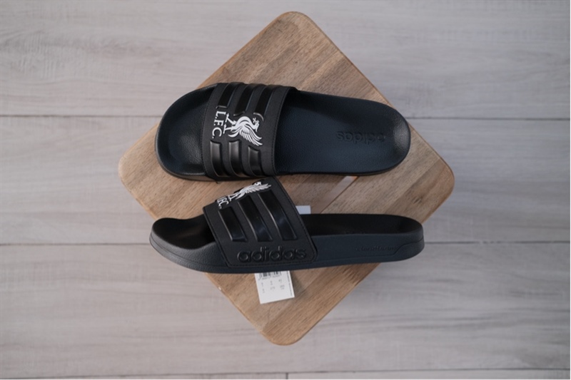 Dép Adidas chính hãng Adilette Shower Liverpool HQ2590