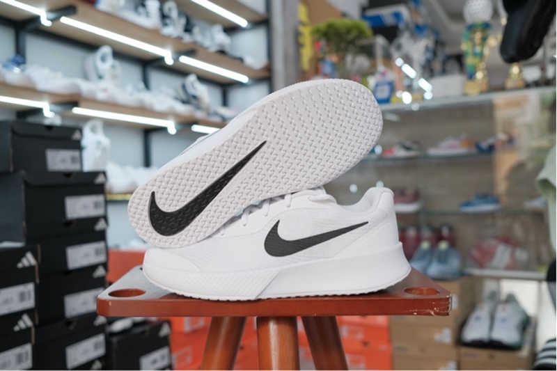 Giày Pickleball Tennis Nike Vapor Lite 3 White FZ2156-101 Giày Pickleball Tennis Nike Vapor Lite 3 White FZ2156-101