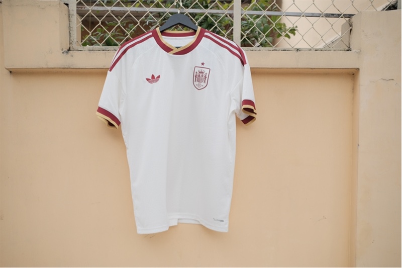 Áo đá banh Adidas Spain sân khách 2026 JN4397