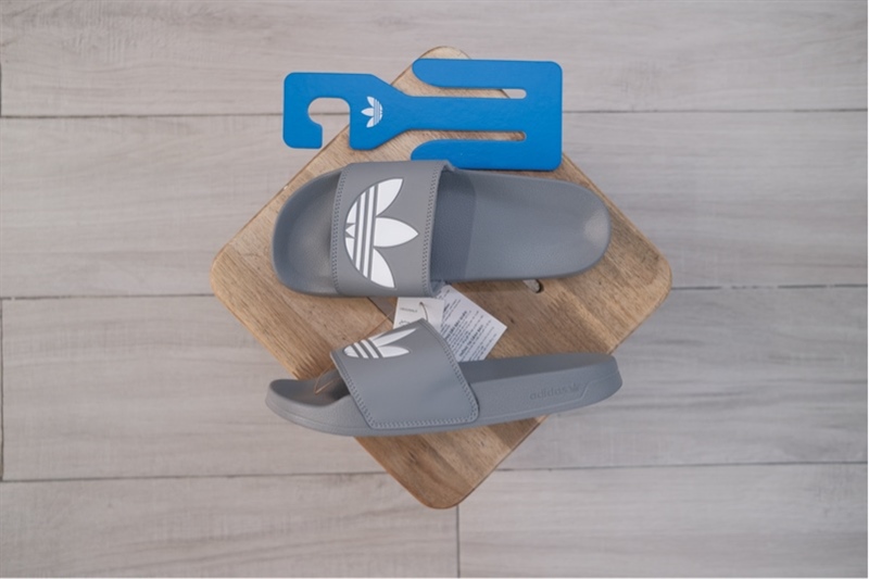 Dép Adidas chính hãng Adilette Lite Trefoil Grey FU7592
