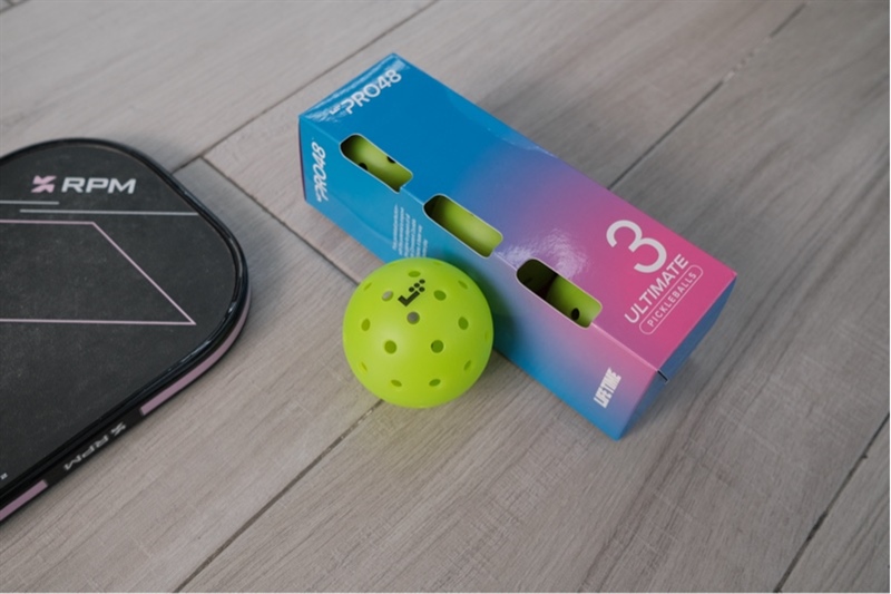 Bóng Pickleball thi đấu LT48 Pro Chính Hãng Pack 3